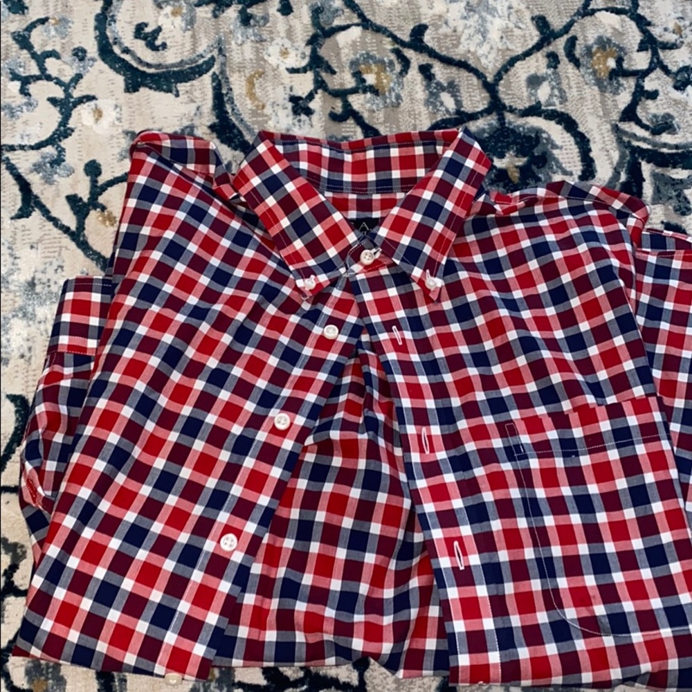 Men’s dress shirt